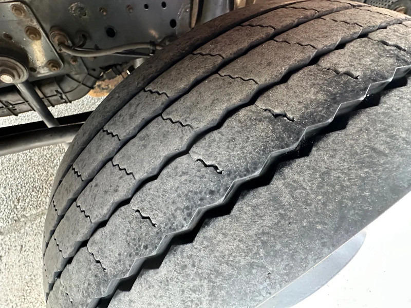 Iveco EuroCargo 80 -160L / EURO 6 / 7.5t / WINCH / ALU RAMPS - Camión portavehículos: foto 5 Iveco EuroCargo 80 -160L / EURO 6 / 7.5t / WINCH / ALU RAMPS - Camión portavehículos: foto 5