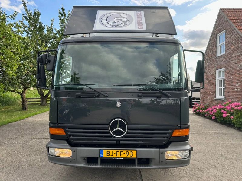 Mercedes-Benz Atego 815 / NL TRUCK / EURO 2 / BOX + LIFT / LOW KM / GOOD CONDITION / 7,5t - Camión caja cerrada: foto 2 Mercedes-Benz Atego 815 / NL TRUCK / EURO 2 / BOX + LIFT / LOW KM / GOOD CONDITION / 7,5t - Camión caja cerrada: foto 2