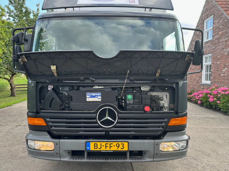 Mercedes-Benz Atego 815 / NL TRUCK / EURO 2 / BOX + LIFT / LOW KM / GOOD CONDITION / 7,5t - Camión caja cerrada: foto 3 Mercedes-Benz Atego 815 / NL TRUCK / EURO 2 / BOX + LIFT / LOW KM / GOOD CONDITION / 7,5t - Camión caja cerrada: foto 3