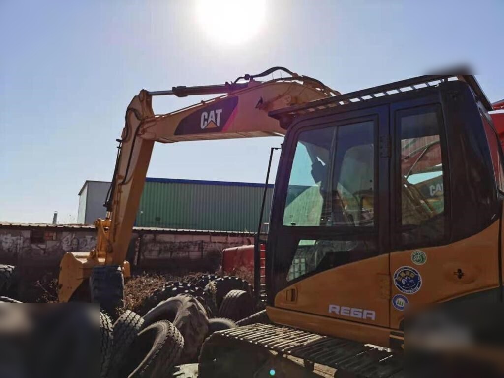 CATERPILLAR 315DL - Excavadora de cadenas: foto 1 CATERPILLAR 315DL - Excavadora de cadenas: foto 1