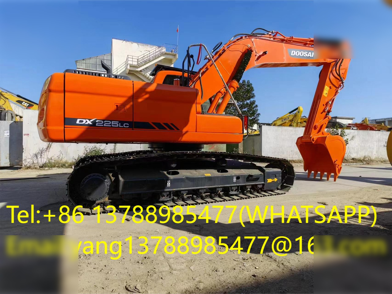 DOOSAN DX225 LC - Excavadora de cadenas: foto 1 DOOSAN DX225 LC - Excavadora de cadenas: foto 1