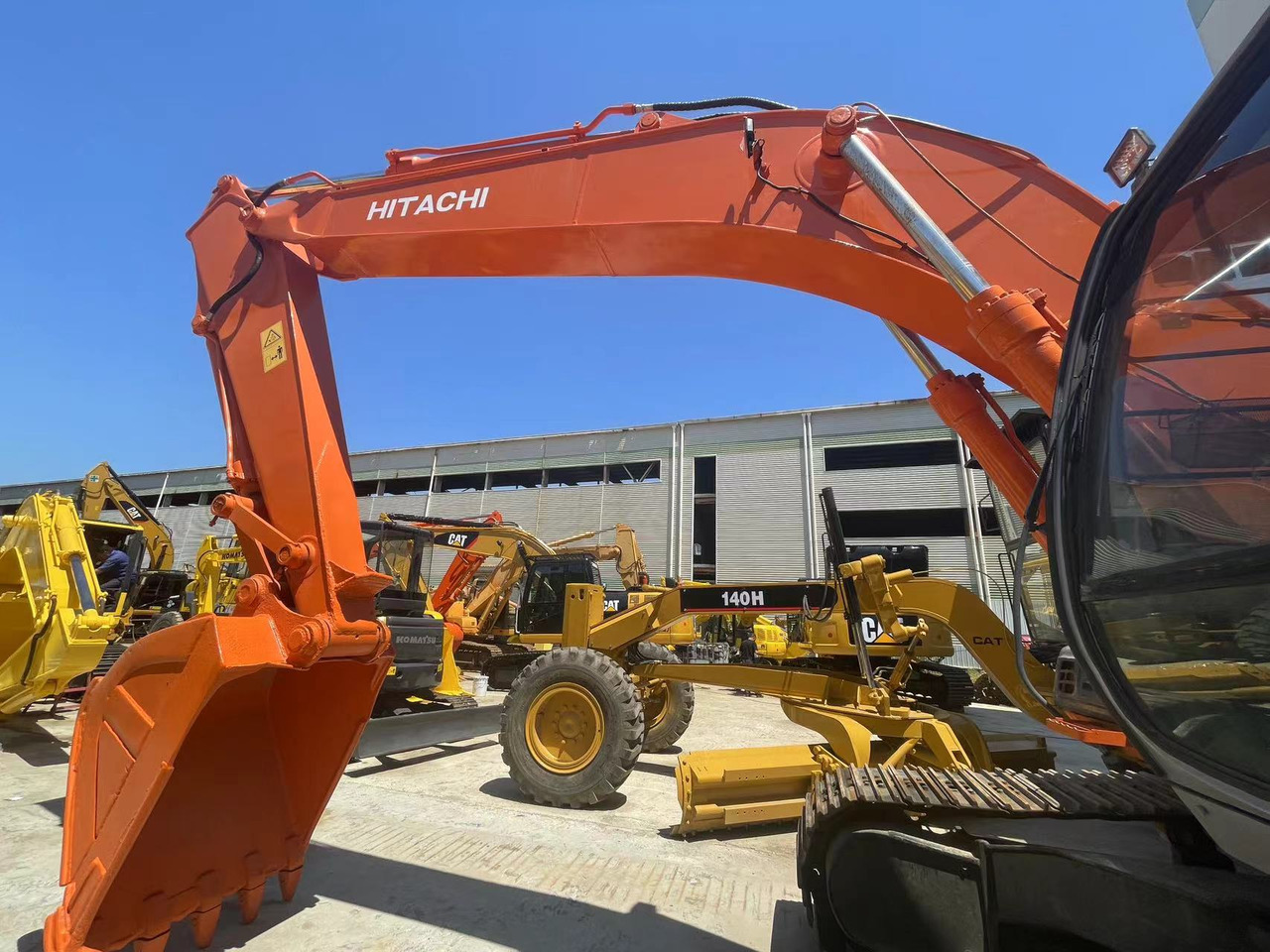 HITACHI ZX200 - Excavadora de cadenas: foto 4 HITACHI ZX200 - Excavadora de cadenas: foto 4