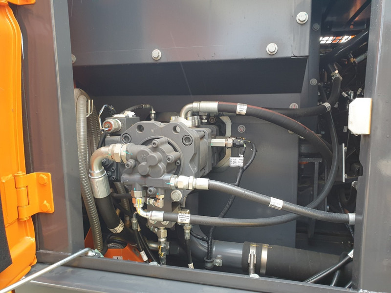 Excavadora de cadenas nuevo Develon DX140LC: foto 20