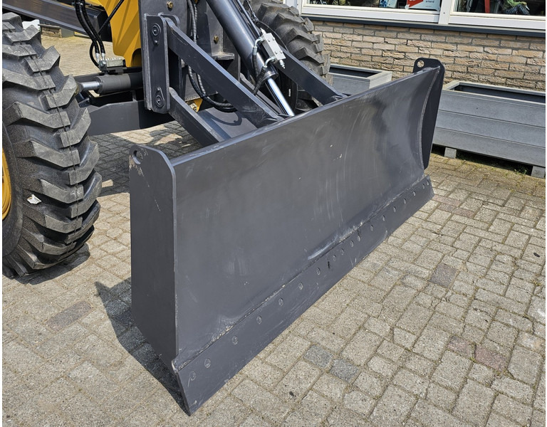 XCMG Frontblade - Implemento para Maquinaria de construcción: foto 1 XCMG Frontblade - Implemento para Maquinaria de construcción: foto 1