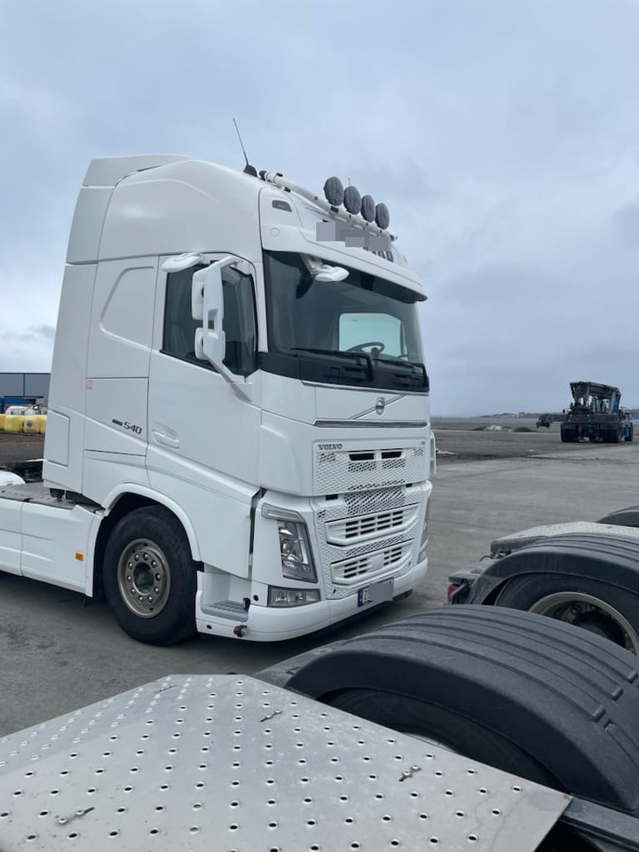 Volvo FH 540 6x2 Retarder Video - Cabeza tractora: foto 1 Volvo FH 540 6x2 Retarder Video - Cabeza tractora: foto 1