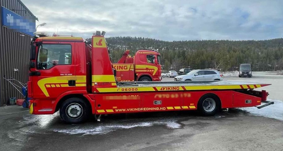 MAN TGL 12.250 4x2 Manual Nordic Edition 2x Winch Brille - Grua de remolque autos: foto 2 MAN TGL 12.250 4x2 Manual Nordic Edition 2x Winch Brille - Grua de remolque autos: foto 2