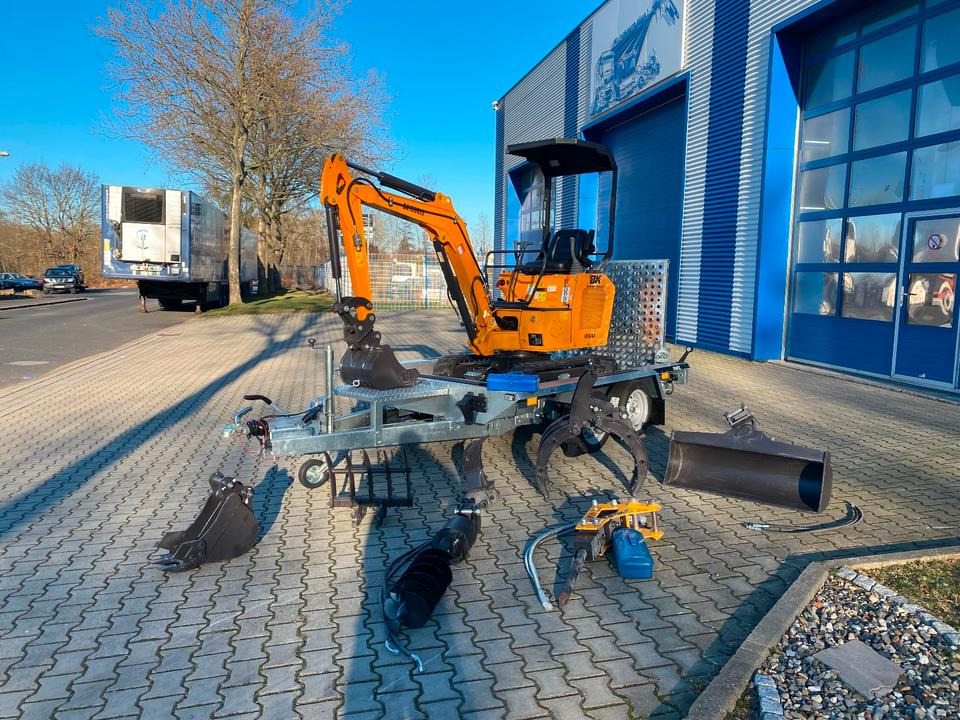 Minibagger BK1500JS + Anhänger + Zubehör *INKL.19% MWST*KUBOTA*BERGER KRAUS*JOYSTICK*ZUBEHÖRPAKET GROß*SOFORT!* - Miniexcavadora, Remolque: foto 1 Minibagger BK1500JS + Anhänger + Zubehör *INKL.19% MWST*KUBOTA*BERGER KRAUS*JOYSTICK*ZUBEHÖRPAKET GROß*SOFORT!* - Miniexcavadora, Remolque: foto 1