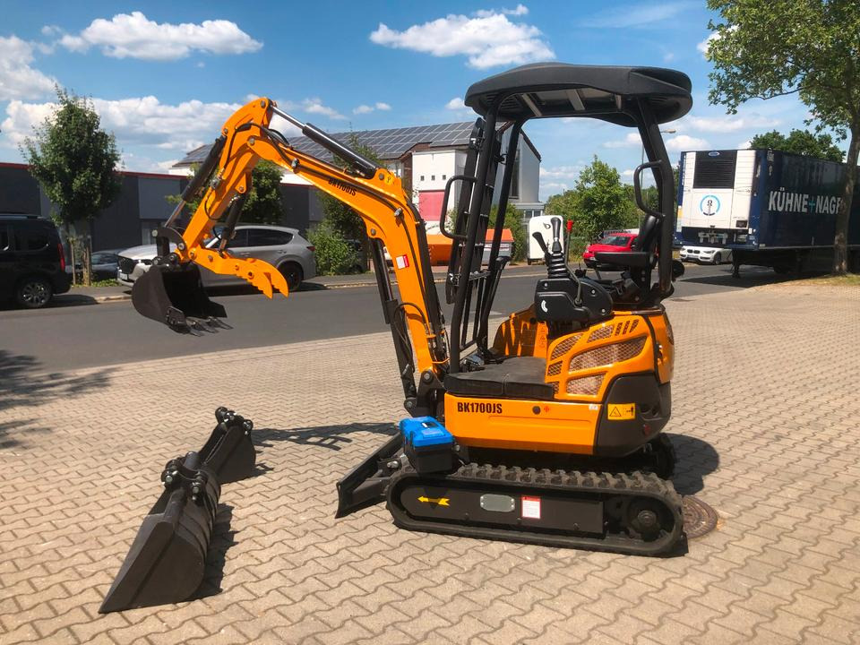 Minibagger BK1700JS + Schaufelpaket *INKL.19% MWST*BERGER KRAUS*KUBOTA*JOYST*SOFORT! - Miniexcavadora: foto 4 Minibagger BK1700JS + Schaufelpaket *INKL.19% MWST*BERGER KRAUS*KUBOTA*JOYST*SOFORT! - Miniexcavadora: foto 4