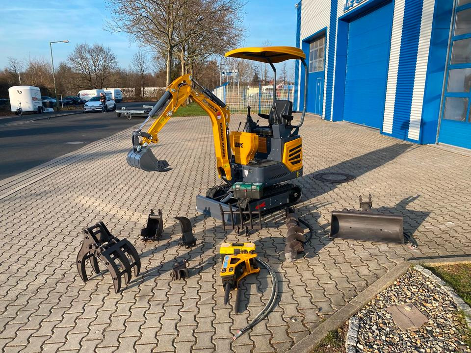 Minibagger BK950JS + Zubehör *INKL.19% MWST*BERGER KRAUS*JOYSTICK*SOFORT!* - Miniexcavadora: foto 1 Minibagger BK950JS + Zubehör *INKL.19% MWST*BERGER KRAUS*JOYSTICK*SOFORT!* - Miniexcavadora: foto 1