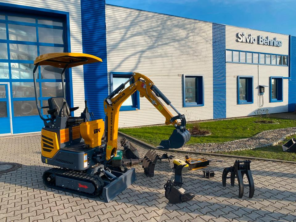 Minibagger BK950JS + Zubehör *INKL.19% MWST*BERGER KRAUS*JOYSTICK*SOFORT!* - Miniexcavadora: foto 5 Minibagger BK950JS + Zubehör *INKL.19% MWST*BERGER KRAUS*JOYSTICK*SOFORT!* - Miniexcavadora: foto 5