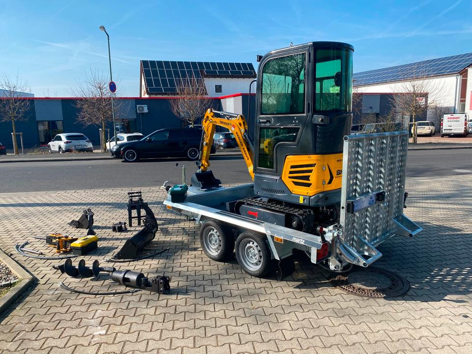 Minibagger BK950KS + Tieflader + Zubehör *INKL.19% MWST*BERGER KRAUS*KABINE*SOFORT!* - Miniexcavadora: foto 4 Minibagger BK950KS + Tieflader + Zubehör *INKL.19% MWST*BERGER KRAUS*KABINE*SOFORT!* - Miniexcavadora: foto 4