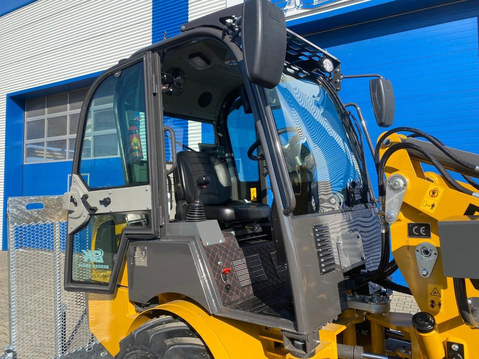 Radlader/Hoflader BK810 inkl. Tieflader und Kehrmaschinenpaket *INKL.19% MWST*BERGER KRAUS* KUBOTA*EURO*CE* - Cargadora articulada: foto 5 Radlader/Hoflader BK810 inkl. Tieflader und Kehrmaschinenpaket *INKL.19% MWST*BERGER KRAUS* KUBOTA*EURO*CE* - Cargadora articulada: foto 5