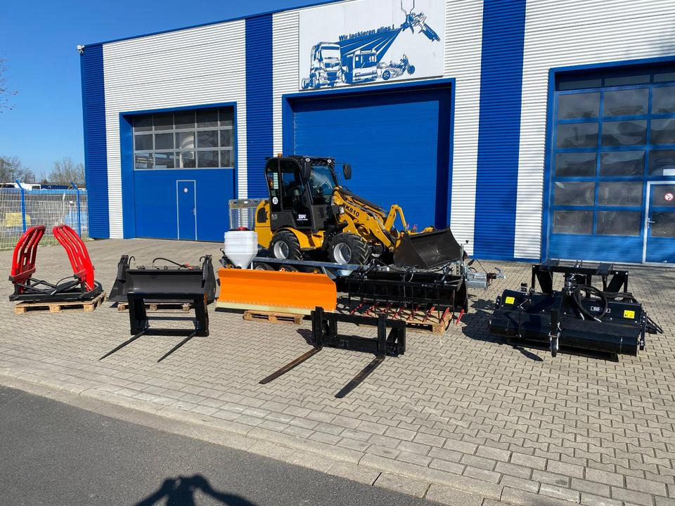 Radlader/Hoflader BK810 inkl. Tieflader und großem Zubehörpaket *INKL.19% MWST*BERGER KRAUS* KUBOTA*EURO*CE* - Cargadora articulada: foto 1 Radlader/Hoflader BK810 inkl. Tieflader und großem Zubehörpaket *INKL.19% MWST*BERGER KRAUS* KUBOTA*EURO*CE* - Cargadora articulada: foto 1