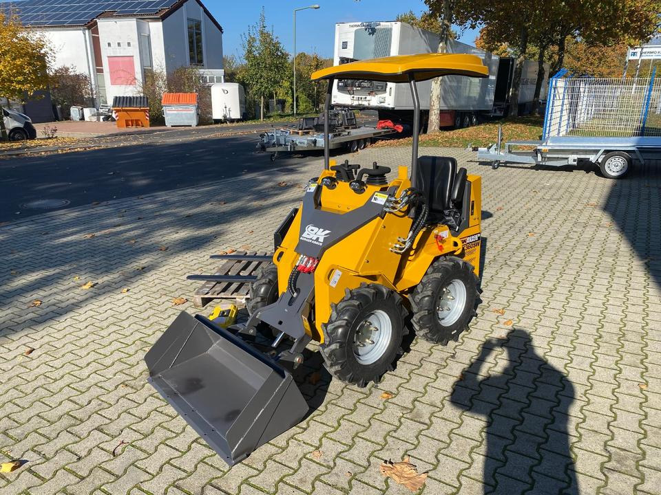 Radlader/Mini-Radlader BK360SW inkl. Gabel/Schaufelpaket *INKL.19% MWST*BERGER KRAUS*B&S MOTOR*SOFORT!* - Cargadora articulada: foto 4 Radlader/Mini-Radlader BK360SW inkl. Gabel/Schaufelpaket *INKL.19% MWST*BERGER KRAUS*B&S MOTOR*SOFORT!* - Cargadora articulada: foto 4