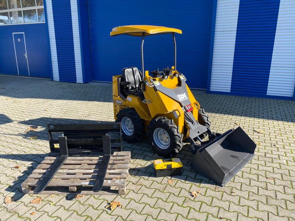 Radlader/Mini-Radlader BK360SW inkl. Gabel/Schaufelpaket *INKL.19% MWST*BERGER KRAUS*B&S MOTOR*SOFORT!* - Cargadora articulada: foto 2 Radlader/Mini-Radlader BK360SW inkl. Gabel/Schaufelpaket *INKL.19% MWST*BERGER KRAUS*B&S MOTOR*SOFORT!* - Cargadora articulada: foto 2
