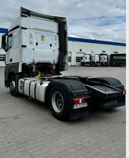 MERCEDES-BENZ Actros 1845 with retarder - Cabeza tractora: foto 4 MERCEDES-BENZ Actros 1845 with retarder - Cabeza tractora: foto 4