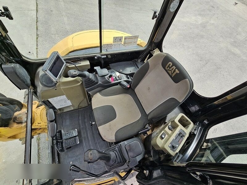 Miniexcavadora Caterpillar 305C: foto 8