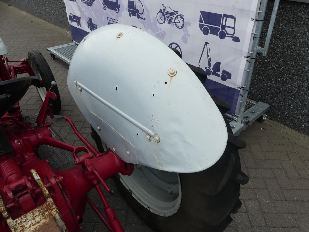 Tractor Ford 8N, Dearborn: foto 15