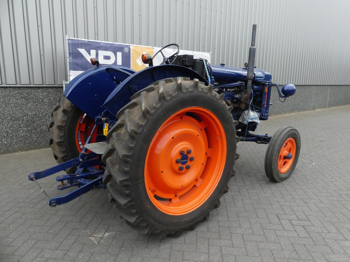 Fordson 27N - Tractor: foto 5 Fordson 27N - Tractor: foto 5