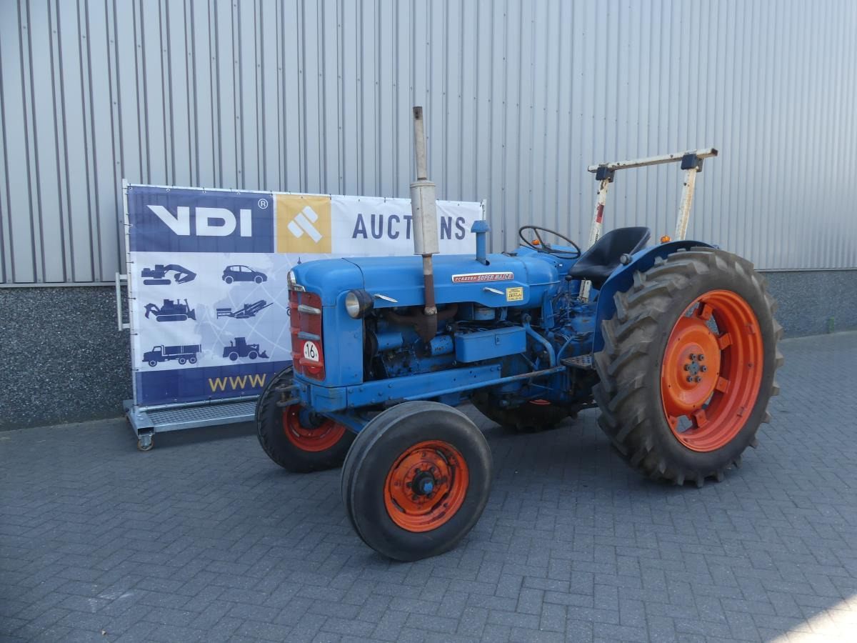 Fordson Major - Tractor: foto 1 Fordson Major - Tractor: foto 1