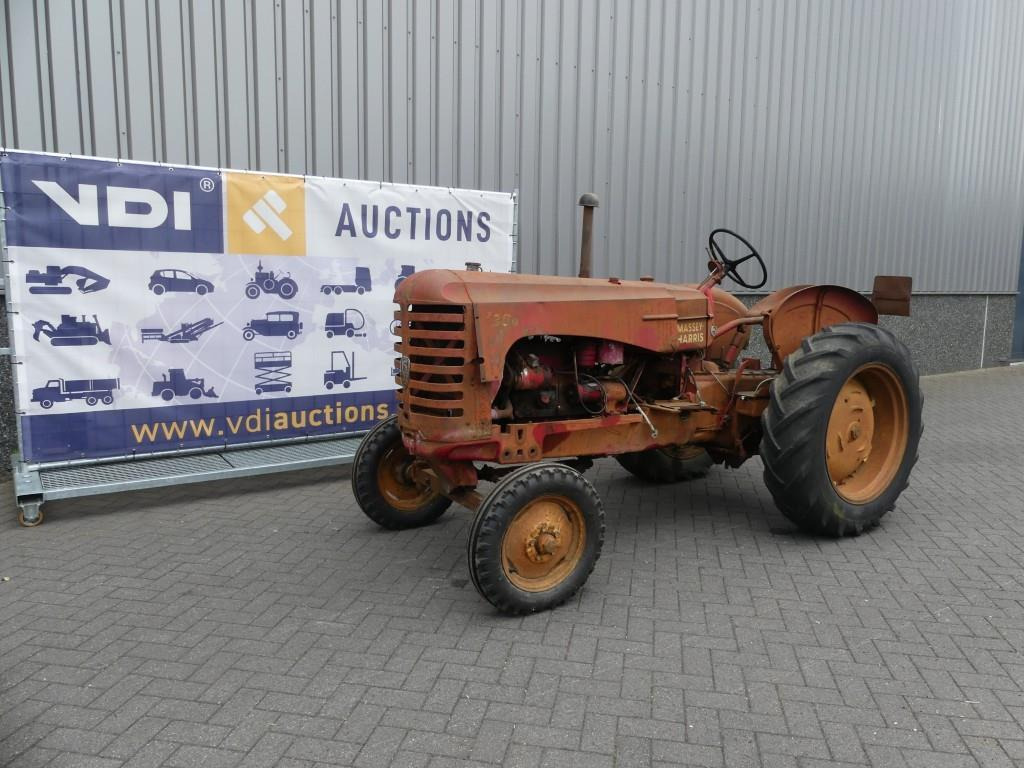 Massey Harris 30K - Tractor: foto 2 Massey Harris 30K - Tractor: foto 2