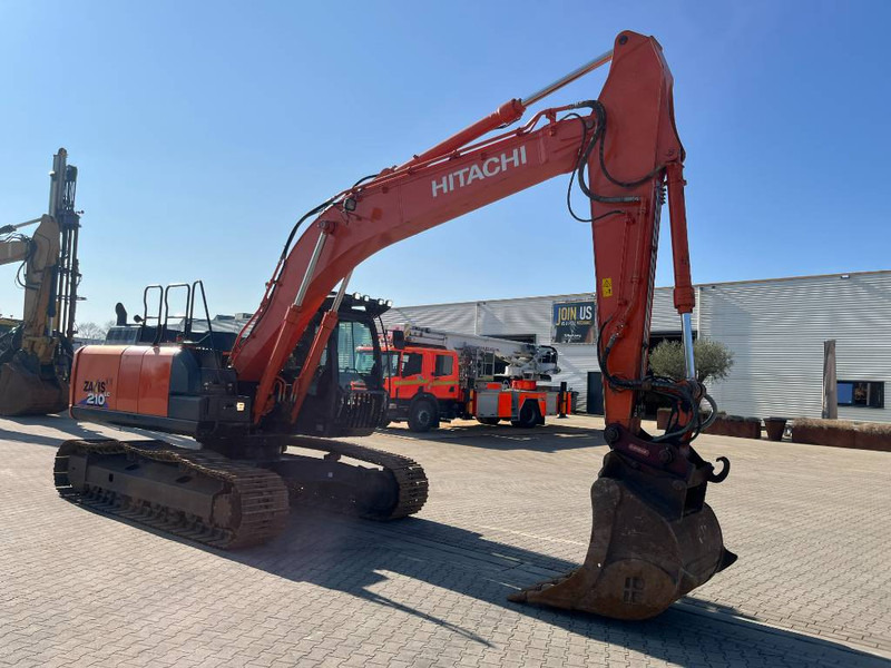 Hitachi ZX 210 LC-6 - Excavadora de cadenas: foto 4 Hitachi ZX 210 LC-6 - Excavadora de cadenas: foto 4