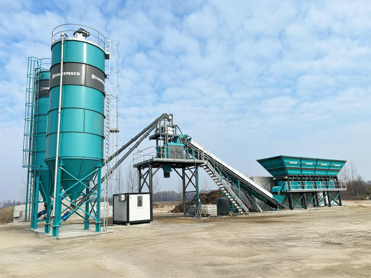 Constmach Centrale à Béton Compacte de 60 m³/h Avec Tapis Roulant - Planta de hormigón: foto 1 Constmach Centrale à Béton Compacte de 60 m³/h Avec Tapis Roulant - Planta de hormigón: foto 1