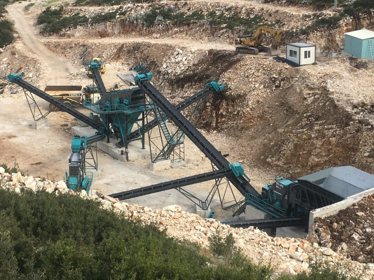 Constmach Installation Stationnaire De Concassage De Pierres De Basalte 250-300 Tph - Machacadora: foto 4 Constmach Installation Stationnaire De Concassage De Pierres De Basalte 250-300 Tph - Machacadora: foto 4