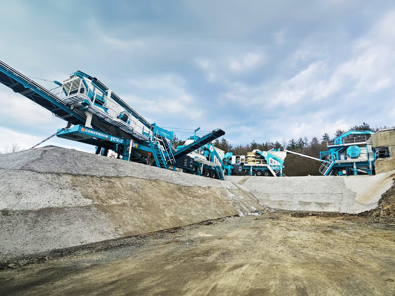 Constmach Mobile Impact Crushing Station With A Production Capacity Of 300 Tons - Trituradora móvil: foto 2 Constmach Mobile Impact Crushing Station With A Production Capacity Of 300 Tons - Trituradora móvil: foto 2
