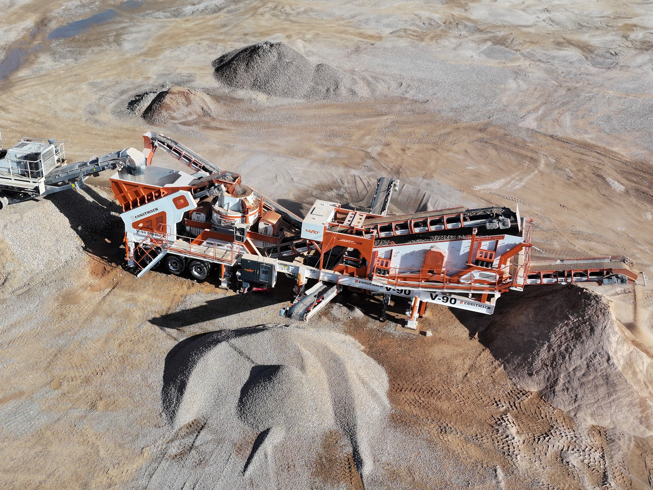 Constmach Mobiler Prallbrecher mit vertikaler Welle und einer Kapazität von 250 t/h - Trituradora móvil: foto 3 Constmach Mobiler Prallbrecher mit vertikaler Welle und einer Kapazität von 250 t/h - Trituradora móvil: foto 3