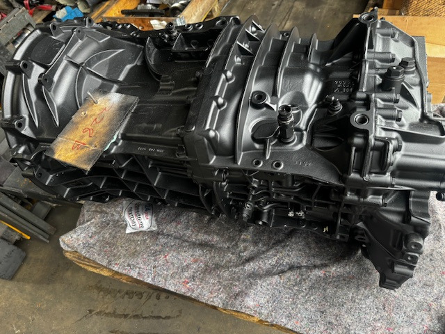 ZF generalüberholtes Getriebe im Austausch 16S2533 MAN Ecosplit 4 - Caja de cambios: foto 4 ZF generalüberholtes Getriebe im Austausch 16S2533 MAN Ecosplit 4 - Caja de cambios: foto 4