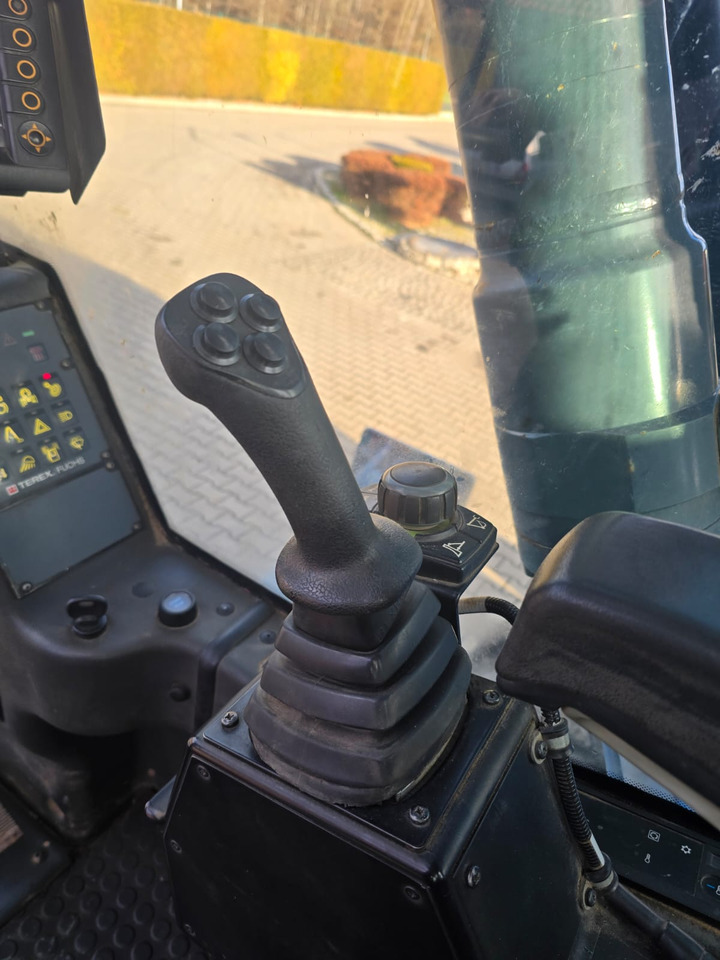 Manipulador de materiales FUCHS MHL 331: foto 33