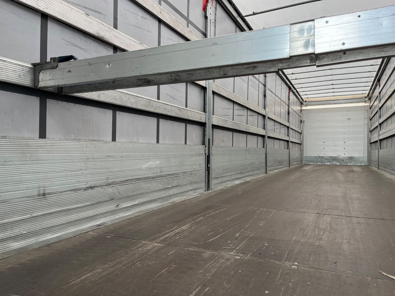 Schmitz Cargobull SCS 24 Bordwand - Semirremolque lona: foto 4 Schmitz Cargobull SCS 24 Bordwand - Semirremolque lona: foto 4