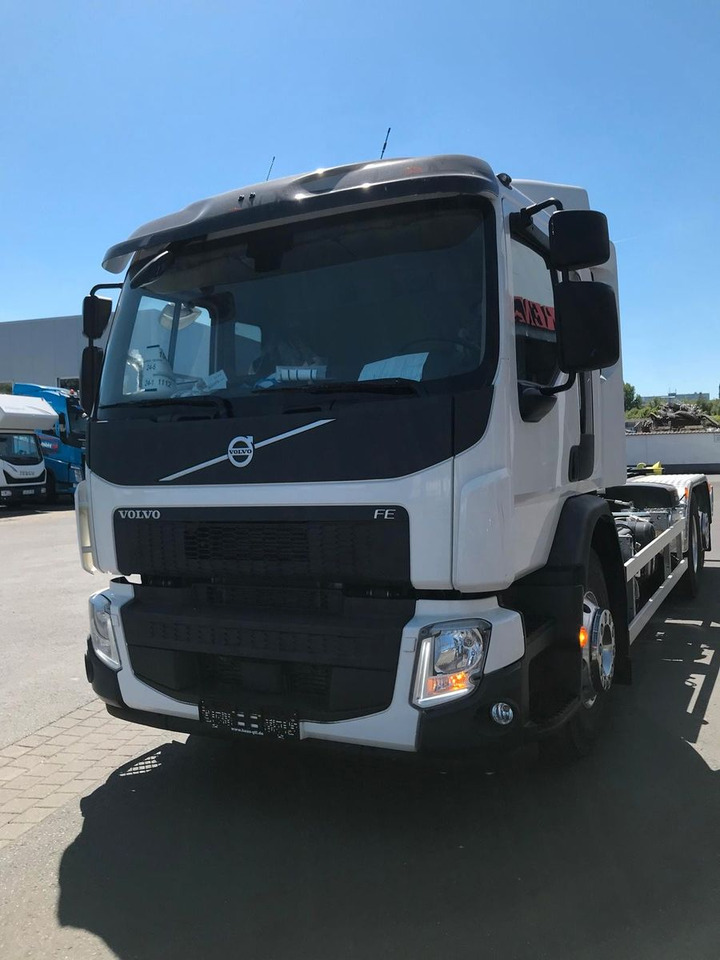 Volvo FE 320 6x2 - Camión multibasculante: foto 4 Volvo FE 320 6x2 - Camión multibasculante: foto 4
