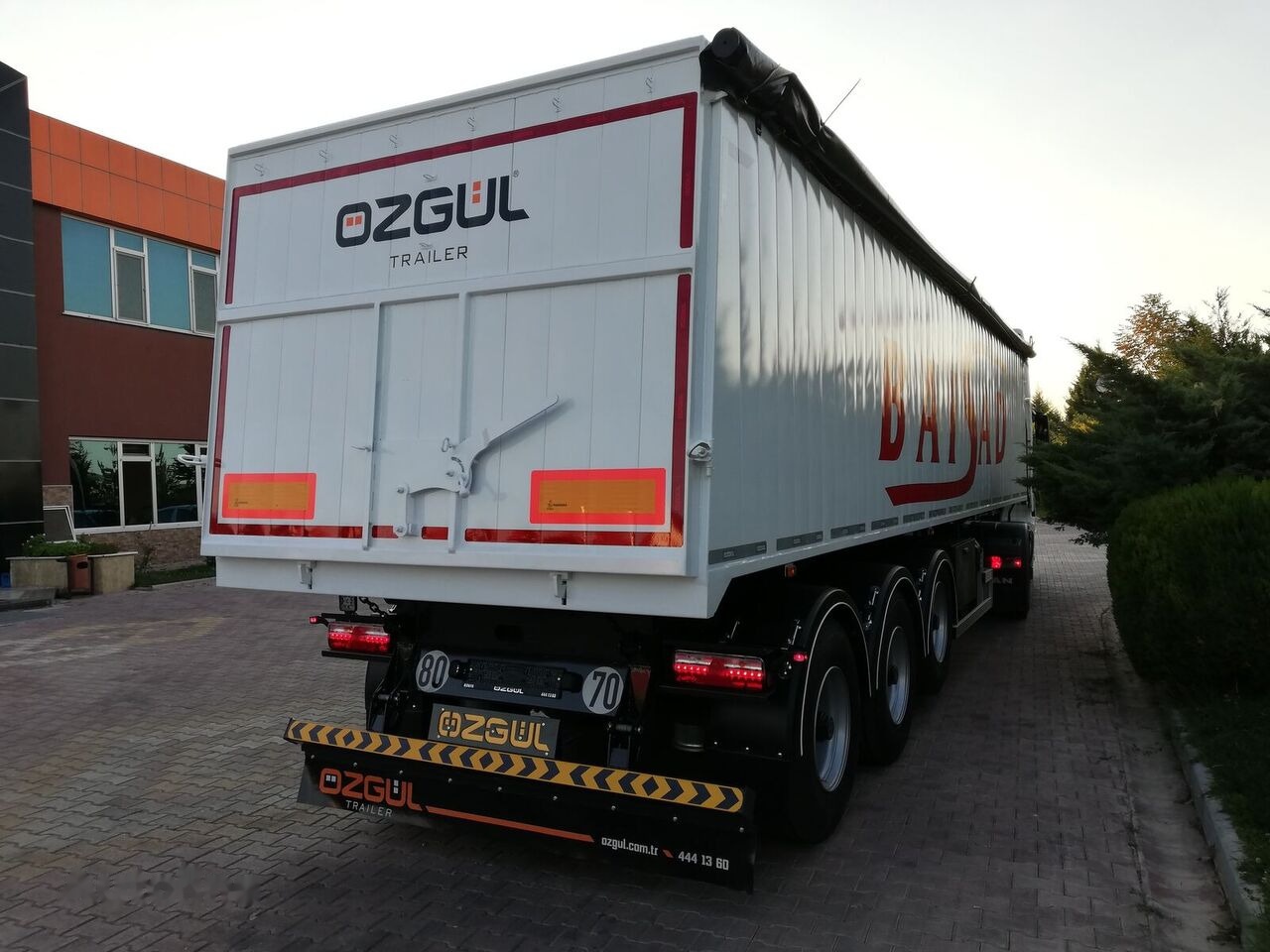 Semirremolque volquete para transporte de materiales áridos Özgül TIPPING TRAILER FOR GRAIN: foto 8