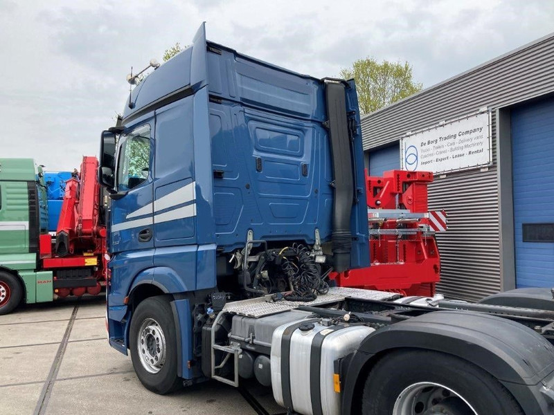 Mercedes-Benz Actros 2863 LS 6x4 - Cabeza tractora: foto 4 Mercedes-Benz Actros 2863 LS 6x4 - Cabeza tractora: foto 4