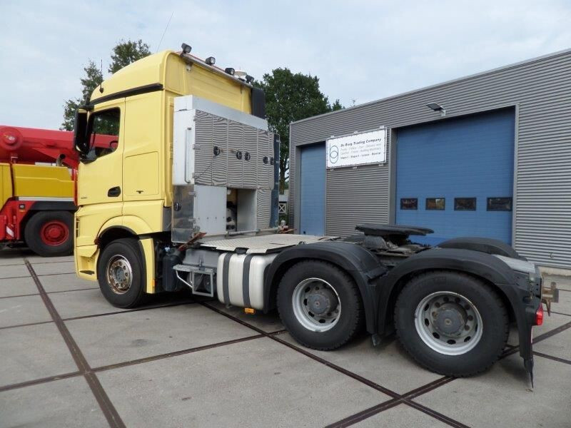 Mercedes-Benz Actros 3351 6x4 - Cabeza tractora: foto 4 Mercedes-Benz Actros 3351 6x4 - Cabeza tractora: foto 4
