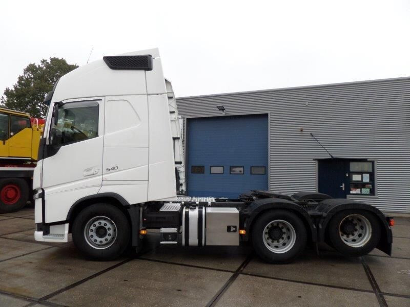 Volvo FH 540 6x2 - Cabeza tractora: foto 2 Volvo FH 540 6x2 - Cabeza tractora: foto 2