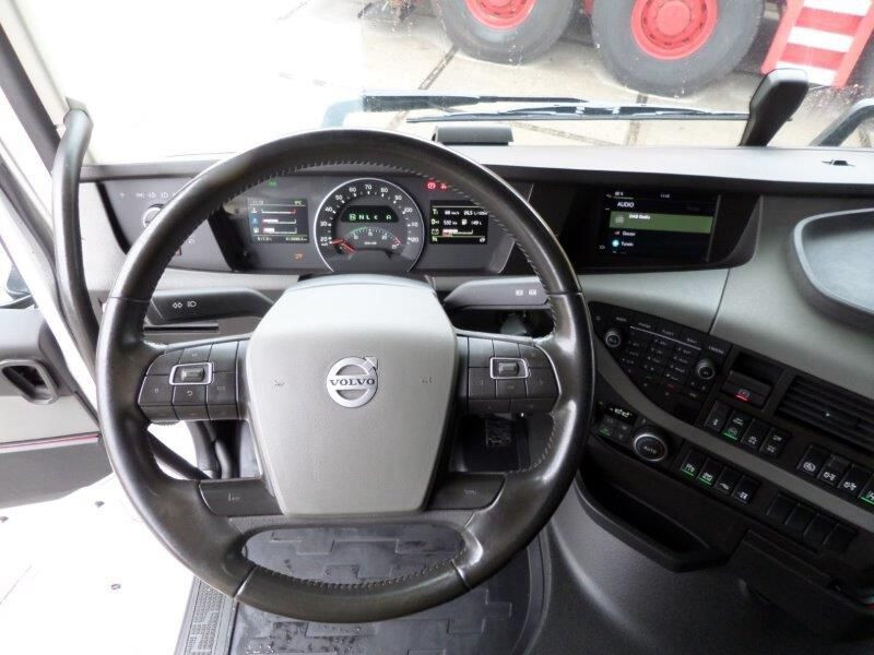 Foto del interior 1: Cabeza tractora Volvo FH 540 6x2