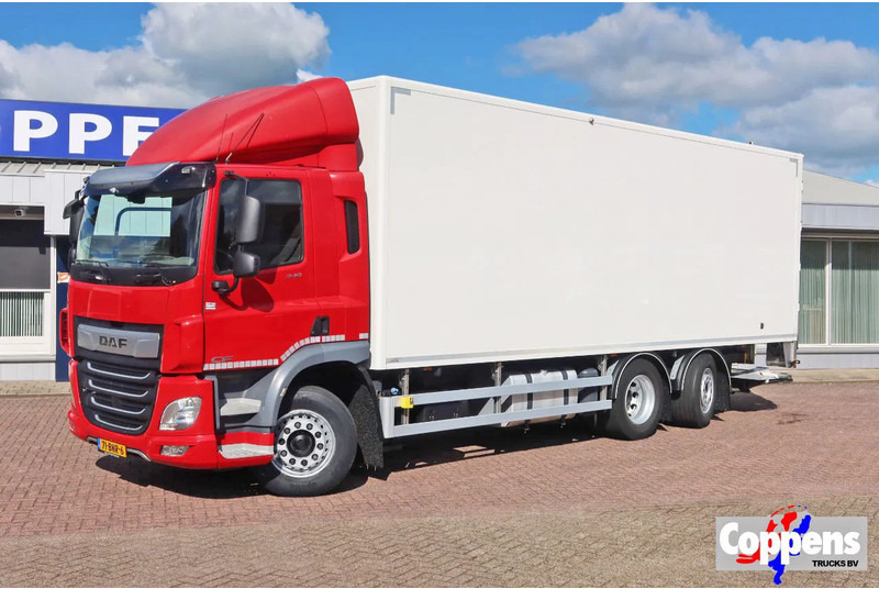 DAF CF 340 FAN 6X2 Bakwagen + Klep 2500 KG - Camión caja cerrada: foto 1 DAF CF 340 FAN 6X2 Bakwagen + Klep 2500 KG - Camión caja cerrada: foto 1
