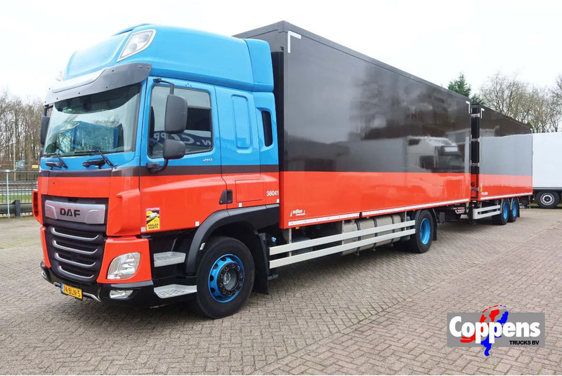 DAF CF 410 Bakwagen+Trailer met klep 2.000 kg. 6 Stuks in voorraad. Price 49.500,-- euro netto. - Camión caja cerrada: foto 1 DAF CF 410 Bakwagen+Trailer met klep 2.000 kg. 6 Stuks in voorraad. Price 49.500,-- euro netto. - Camión caja cerrada: foto 1