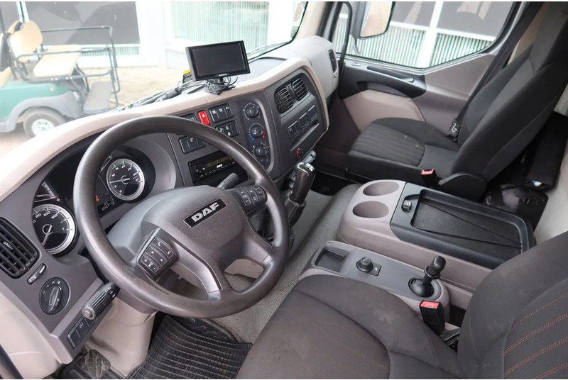 DAF LF 260 FA Openwagen + Kraan Fassi F85 B023+ Radio controle - Camión caja abierta: foto 4 DAF LF 260 FA Openwagen + Kraan Fassi F85 B023+ Radio controle - Camión caja abierta: foto 4