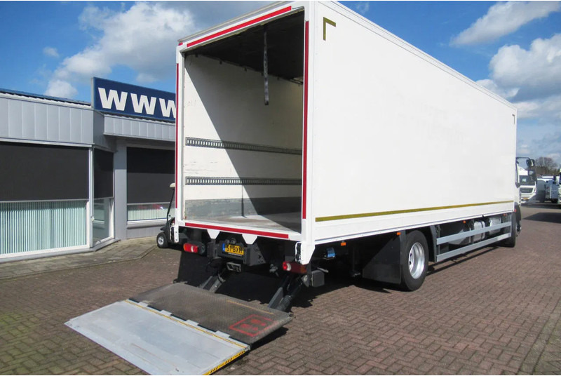 DAF LF 55 320 Euro 6 - Camión caja cerrada: foto 3 DAF LF 55 320 Euro 6 - Camión caja cerrada: foto 3