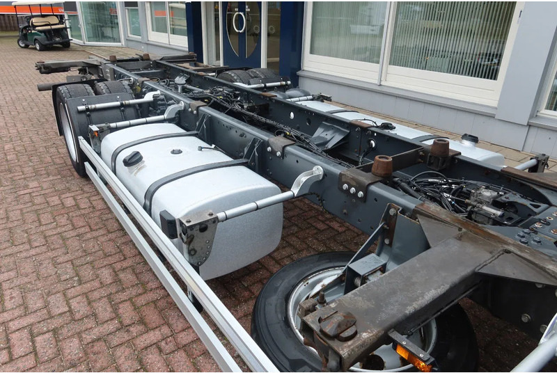 DAF XF 430 430 FA 4x2 BDF/Chassiscabine Wisselbare opbouw - Camión chasis: foto 4 DAF XF 430 430 FA 4x2 BDF/Chassiscabine Wisselbare opbouw - Camión chasis: foto 4