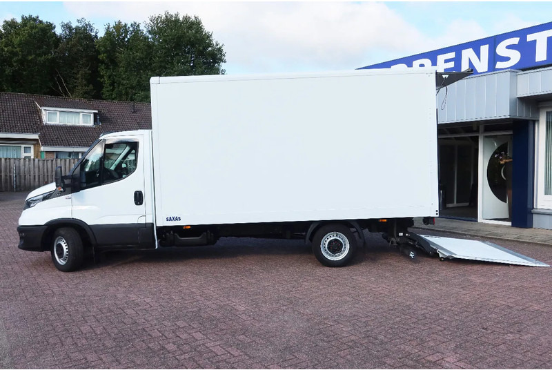 Iveco Daily 35S16 Bakwagen + Laadklep 750kg - Furgoneta caja cerrada: foto 2 Iveco Daily 35S16 Bakwagen + Laadklep 750kg - Furgoneta caja cerrada: foto 2