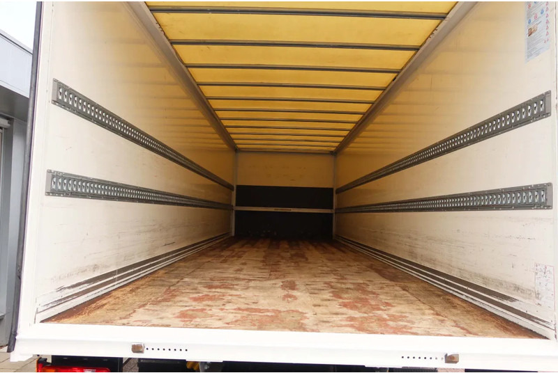 Camión caja cerrada MAN 26.320 TGM Bak+Klep stuur lift as Bar klep 2.000 kg: foto 17