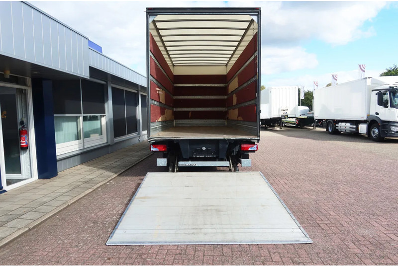 MAN TGL 12.250 Bakwagen + Laadklep DHollandia 2000 kg - Camión caja cerrada: foto 4 MAN TGL 12.250 Bakwagen + Laadklep DHollandia 2000 kg - Camión caja cerrada: foto 4