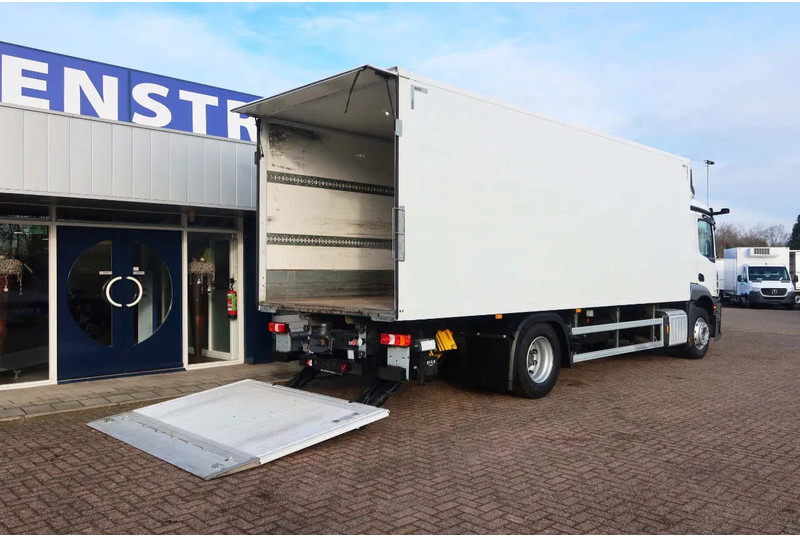 Mercedes-Benz Actros 1840 L Bkawagen+ BAR klep 2.000kg met Gesioleerde bak - Camión caja cerrada: foto 4 Mercedes-Benz Actros 1840 L Bkawagen+ BAR klep 2.000kg met Gesioleerde bak - Camión caja cerrada: foto 4