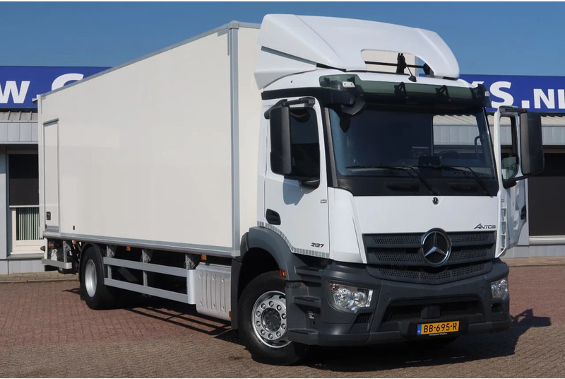 Mercedes-Benz Antos 2127 L Bak + klep 2000 kg Euro 6 - Camión caja cerrada: foto 2 Mercedes-Benz Antos 2127 L Bak + klep 2000 kg Euro 6 - Camión caja cerrada: foto 2