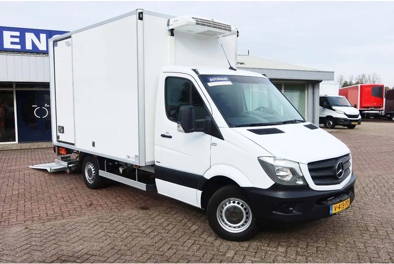 Mercedes-Benz Sprinter Mercedes Benz 316 CDI + Klep 750 kg. Koel/vries Dag en nacht + 220 volt stekker - Furgoneta frigorifica: foto 2 Mercedes-Benz Sprinter Mercedes Benz 316 CDI + Klep 750 kg. Koel/vries Dag en nacht + 220 volt stekker - Furgoneta frigorifica: foto 2